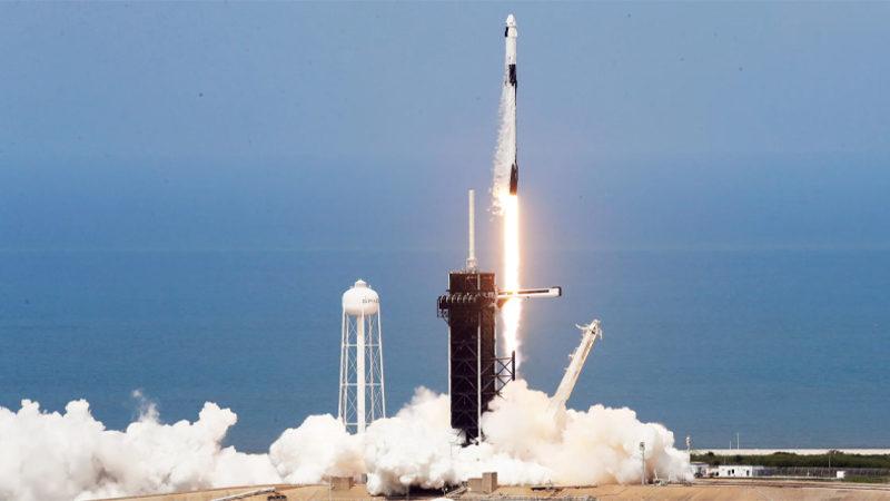 Elon Musk, Sıfır Karbon Salınımlı Roketlerin Yolda Olduğunu Söyledi