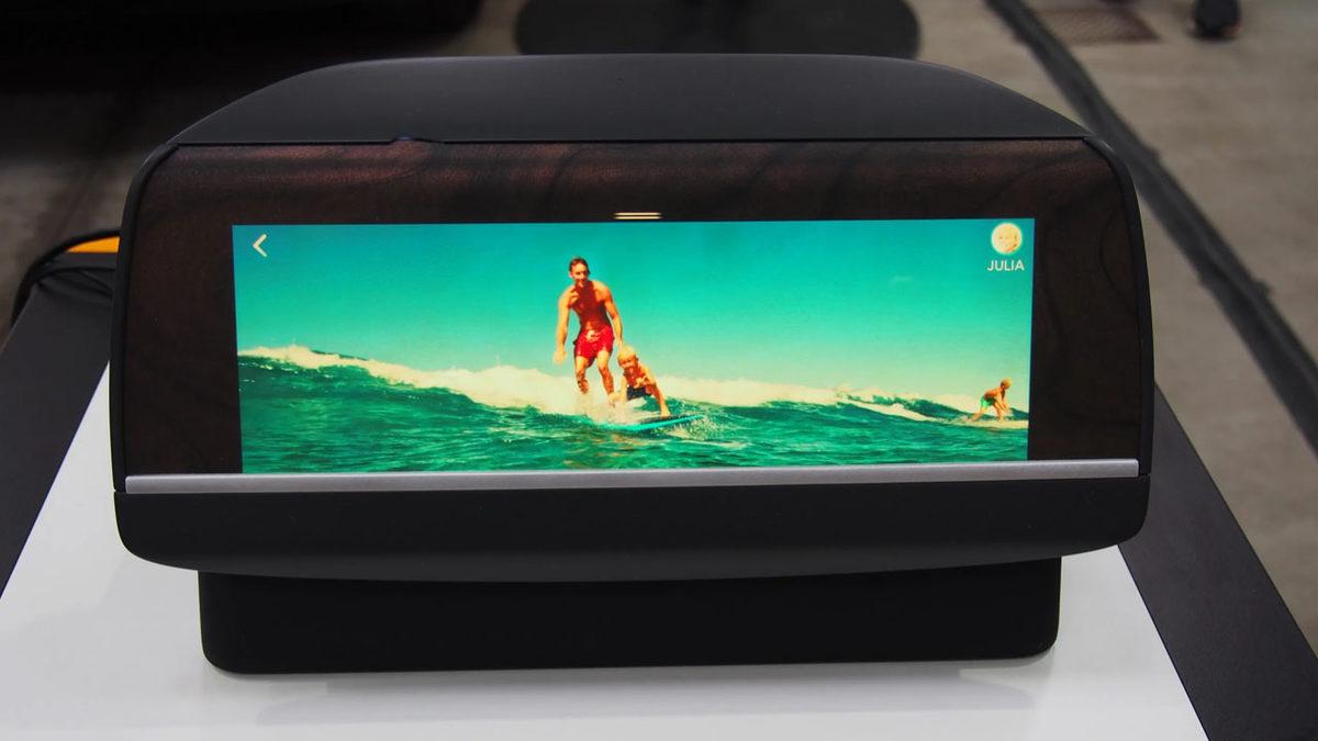 Otomobiller İçin ’Görünmez Multimedya Ekranı’ Geliştirildi: Arabaya Tablet Saplanmış Gibi Görünen Tasarım Tarih Olacak