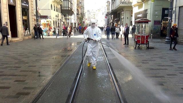 Bilim Kurulu Üyesi Prof. Dr. Tevfik Özlü’den Koronavirüste 3. Dalga Açıklaması