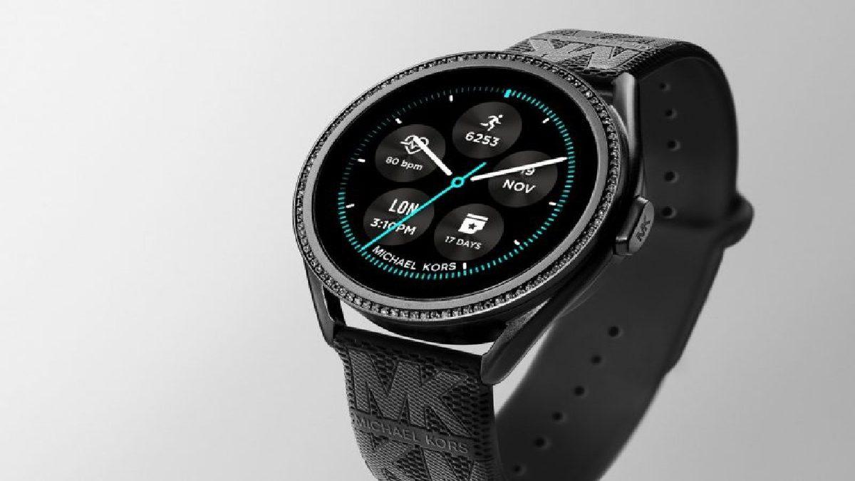 Fossil, Üç Farklı Tarza Hitap Edecek Yeni Akıllı Saatlerini Duyurdu