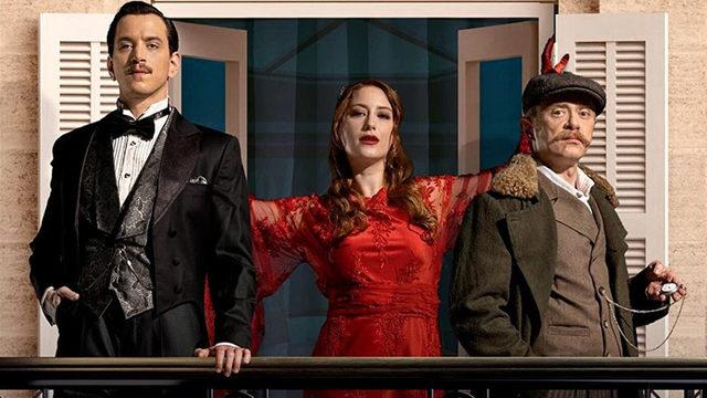 Netflix, "Bu Böyle mi Çekilmiş?" Diyeceğiniz Pera Palas’ta Gece Yarısı Dizisinin Kamera Arkasını Yayınladı [Video]