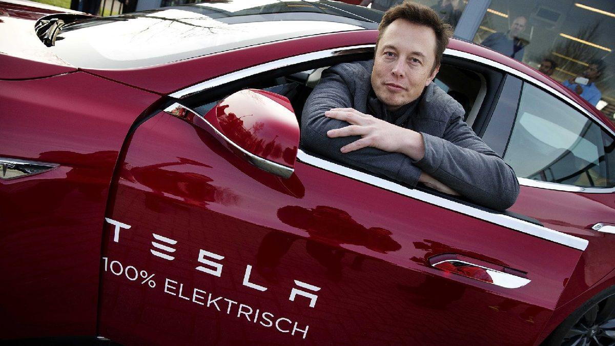 Bir Günde 13,5 Milyar Dolar Kaybeden Elon Musk, Dünyanın En Zengin İnsanı Unvanını Kaybetti