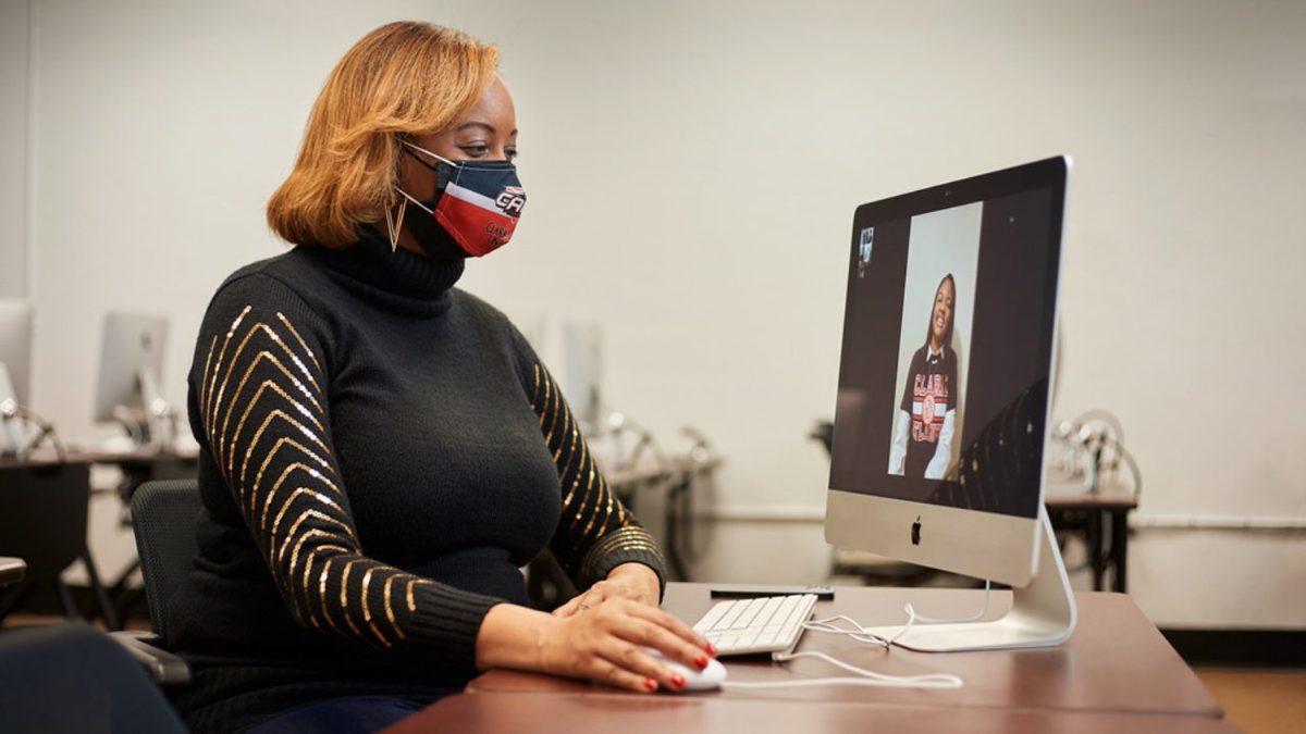 Apple, Irkçılığa Karşı 100 Milyon Dolar Yatırımda Bulunacağı Projesinin Detaylarını Açıkladı