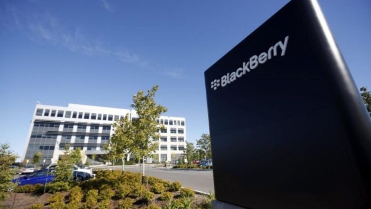 BlackBerry, Huawei’ye Mobil Teknolojiyle İlgili Patentler Sattığını Açıkladı