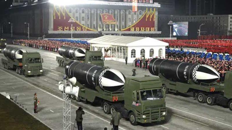 Kuzey Kore, Denizaltından Atılan Yeni Nesil Balistik Füzelerini Gösterdi