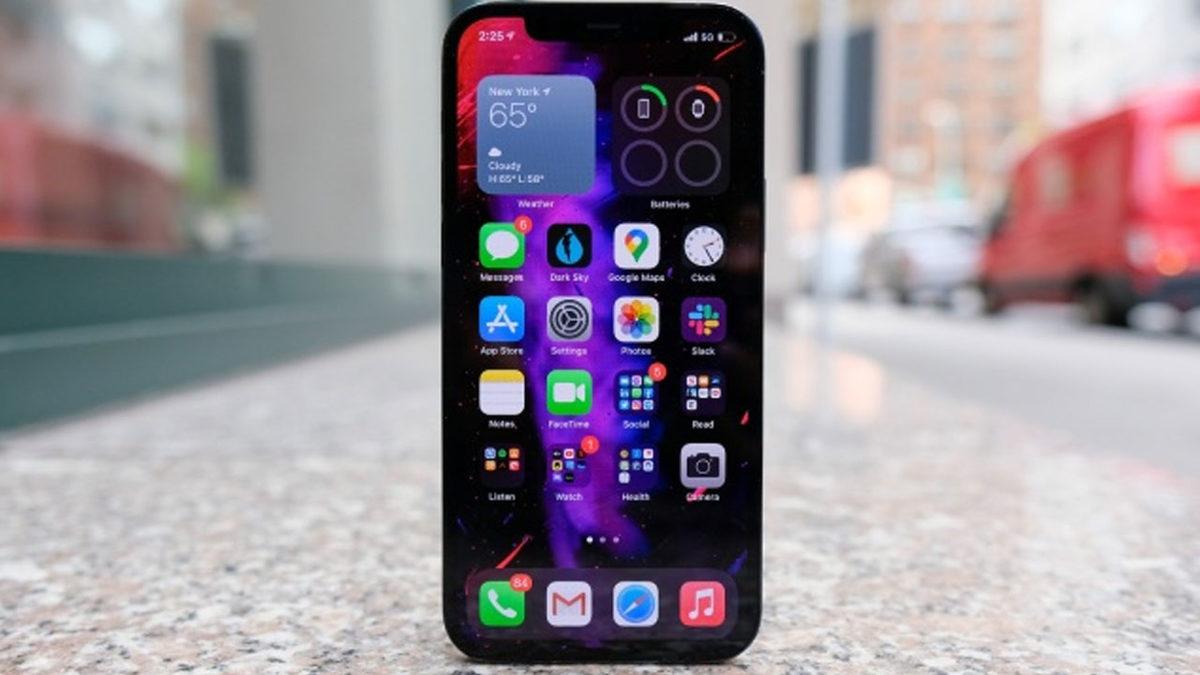 Yeni iPhone Serisinin Ekran Altı Parmak İzi Okuyucuyla Geleceği İddia Edildi