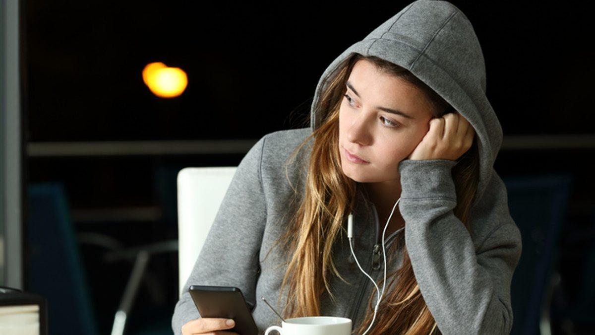 Artık Kimseye Güvenemiyor Oluşunuzun Ardında Yatan Psikolojik Neden: Pistantrofobi