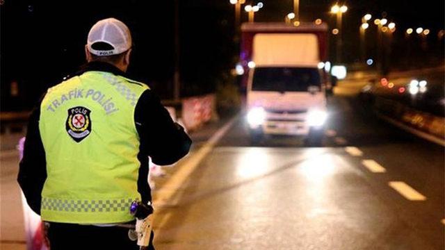 Türkiye’de 7. Kez Alkollü Araç Kullanan Adamın Ehliyetine 2046 Yılına Kadar El Konuldu