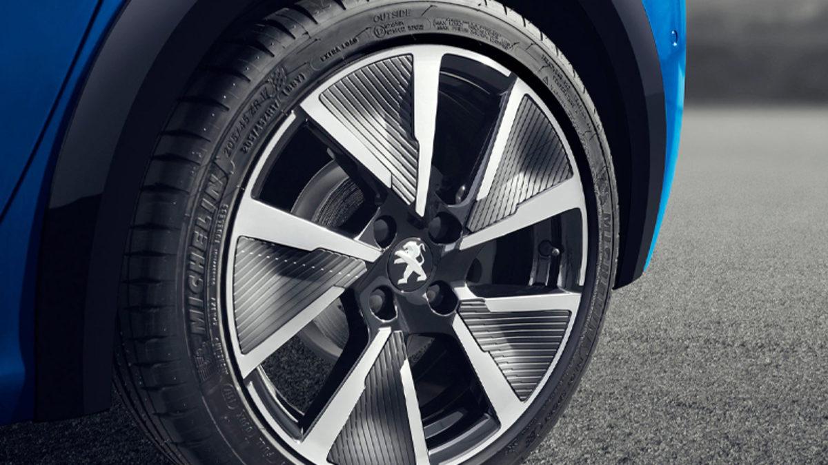 Peugeot E-208 Fiyat Listesi ve Dikkat Çeken Özellikleri