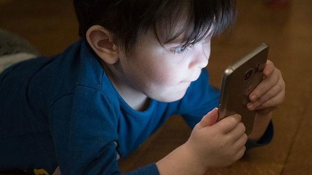 Çocukların Duygularını Kontrol Etmesine Yardımcı Olan 10 Uygulama