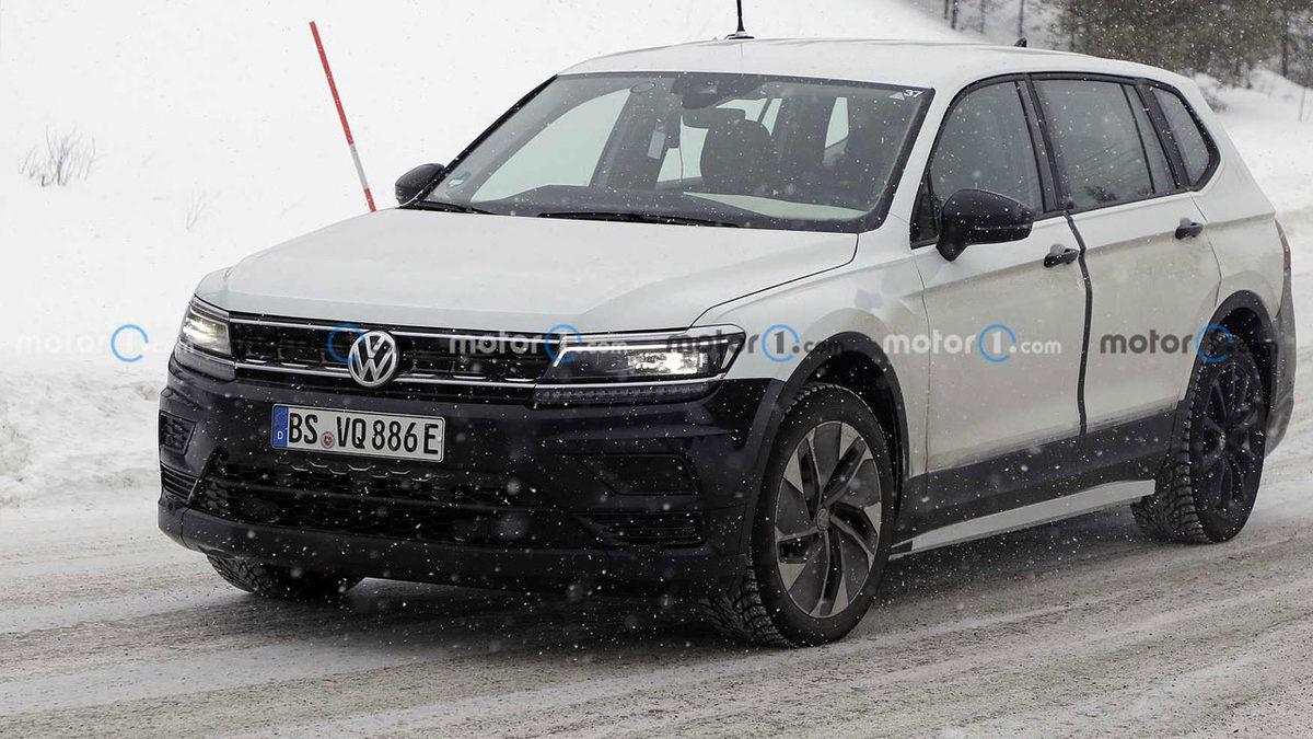 Volkswagen’in Yeni Elektrikli SUV’undan İlk Fotoğraflar Ortaya Çıktı: Elektrikli Tiguan mı Geliyor?