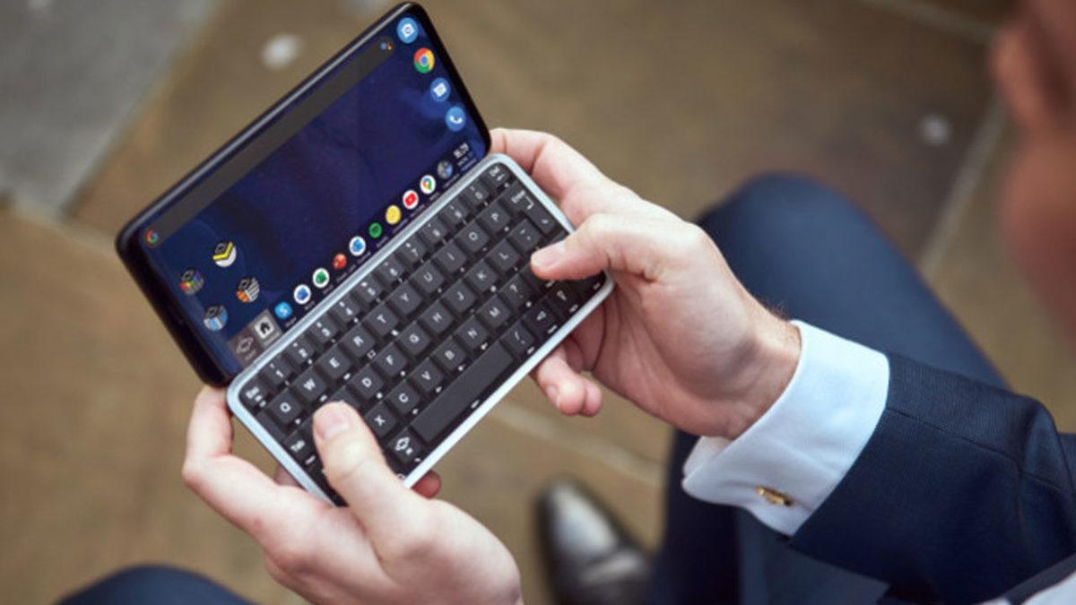 Fiziksel Klavyeye Sahip Android Telefon Astro Slide’ın Özellikleri Güncellendi