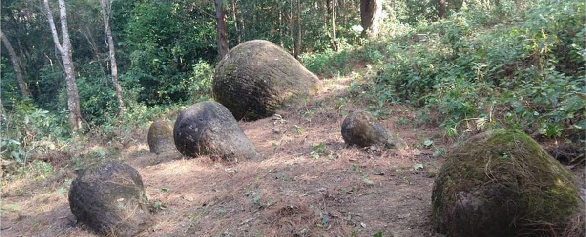 Kim Tarafından Yapıldığı Bilinmeyen Gizemli ’Dev Taş Kavanozlar’ Keşfedildi: Morg Olabilecekleri Düşünülüyor