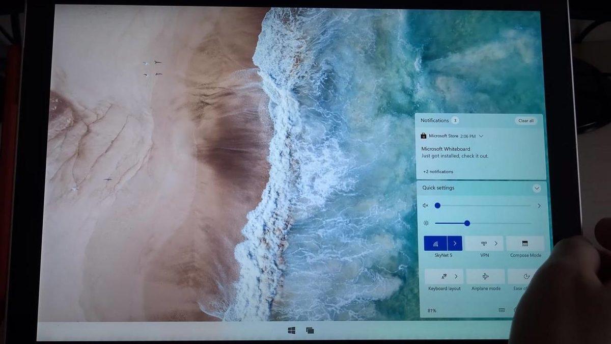 Windows 10X’in Bambaşka Bir Windows Deneyimi Sunacağını Gösteren Test Videosu