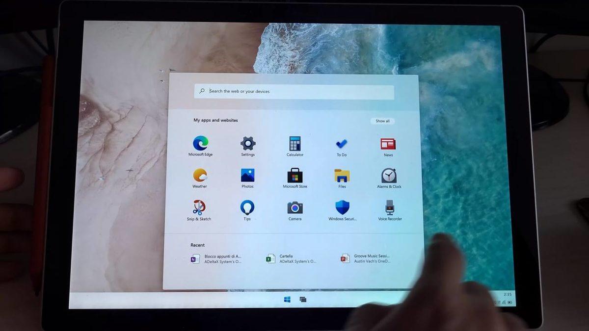 Windows 10X’in Bambaşka Bir Windows Deneyimi Sunacağını Gösteren Test Videosu