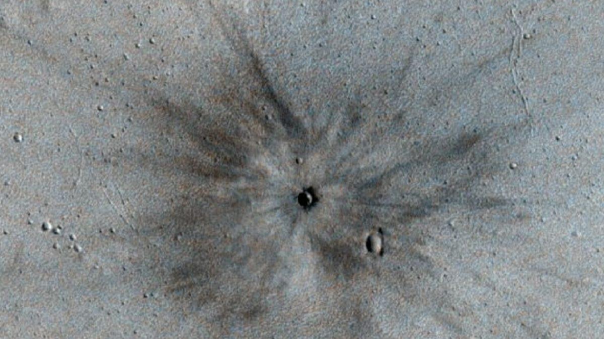 Mars Yüzeyine Yakın Tarihte Patlama Meydana Geldiği Ortaya Çıktı: Patlamanın Etkisi Milyonlarca Yıl Kalacak