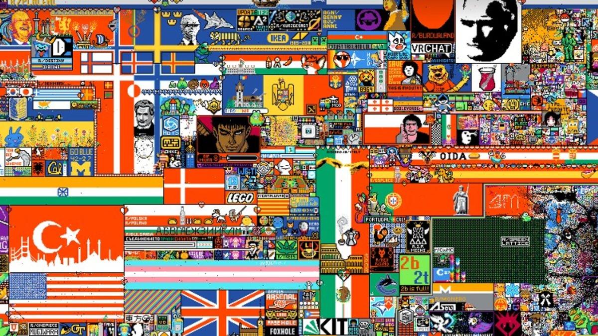 Reddit’te Tüm Kullanıcıların Çizim Yapabildiği Kanalda Topluluklar Birbiriyle Yarışıyor: Türk Bayrağı ve Atatürk Portresi Çizildi