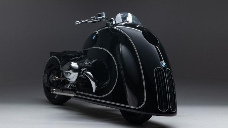 BMW Motorrad, Tamamen Retro ve Klas Bir Havaya Sahip Yeni Motosikletleri R 18’i Tanıttı