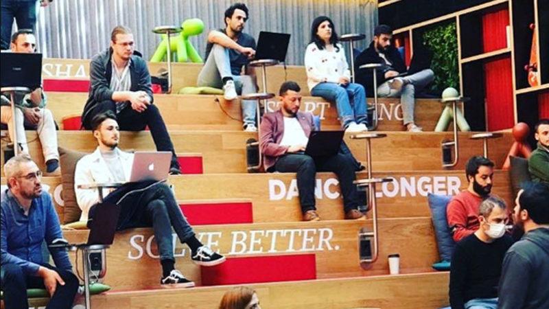 Kod Bilmeden Yazılım Geliştirmeyi Öğreten ’NoCodeCamp’ Eğitimi Başlıyor: Katılım Tarihi Açıklandı!