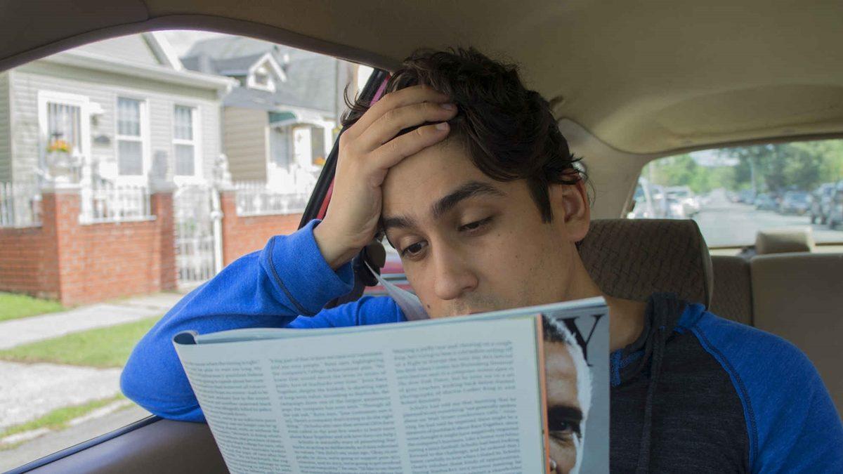 Hareket Halindeki Bir Arabadayken Kitap Okuduğumuzda Niçin Midemiz Bulanır?