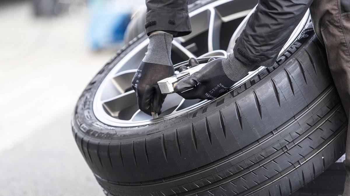 Arabaya Geniş Lastik Takmak Zararlı mı Yoksa Yararlı mı?