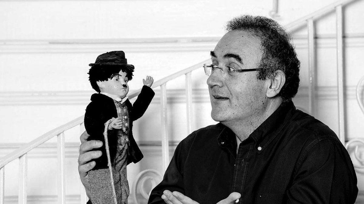 Modern Türk Edebiyatında Dikkat Çeken 10 Yazar