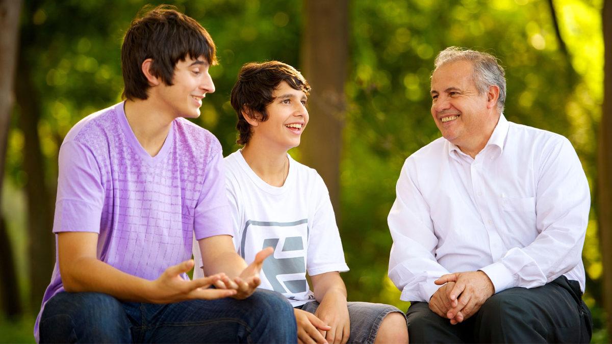 Yaşlı İnsanlar Neden Sürekli Gençlerden Şikayet Eder? İşte Bilimin Cevabı