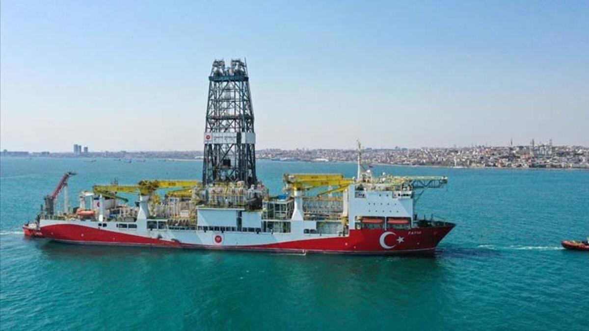 Enerji Bakanından Doğalgaz Çıkarma Çalışmalarına İlişkin Açıklama