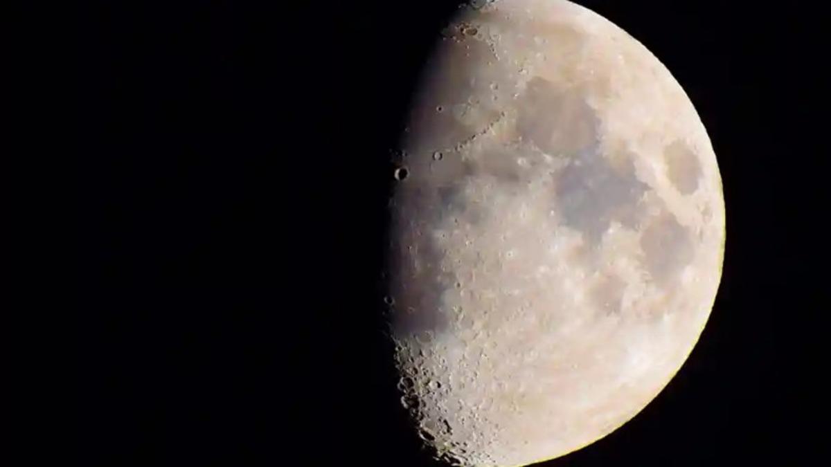 Ay’ın Görünmeyen Yüzü Hakkındaki Büyük Gizemlerden Biri Çözülmüş Olabilir!