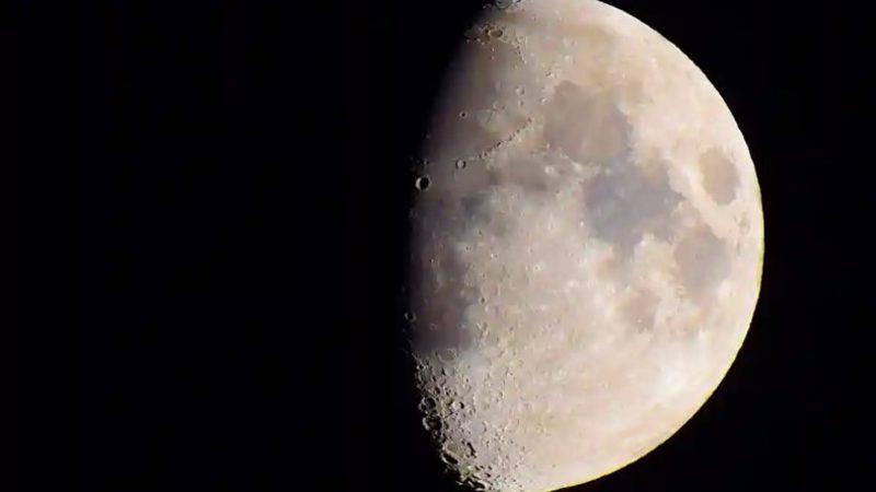 Ay’ın Görünmeyen Yüzü Hakkındaki Büyük Gizemlerden Biri Çözülmüş Olabilir!