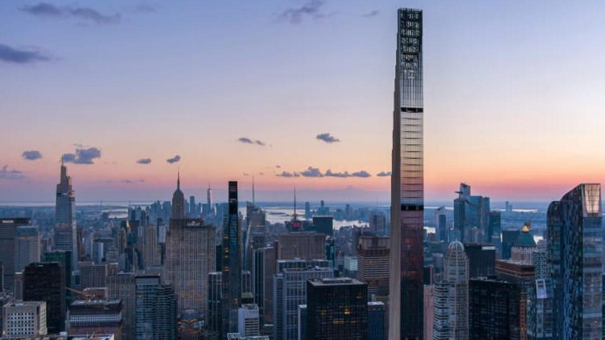 Dünyanın En İnce Gökdeleninin İnşası Tamamlandı: Binadaki Dairelerin Fiyatları Dudak Uçuklattı