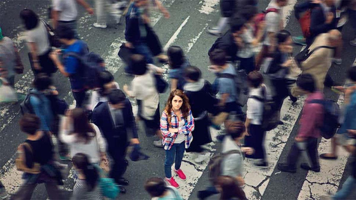 ‘Ben İnsan Sevemiyorum’ Diyenler Buraya: İnsanları Sevmeyi Mümkün Kılmayan Depersonalizasyon Bozukluğu