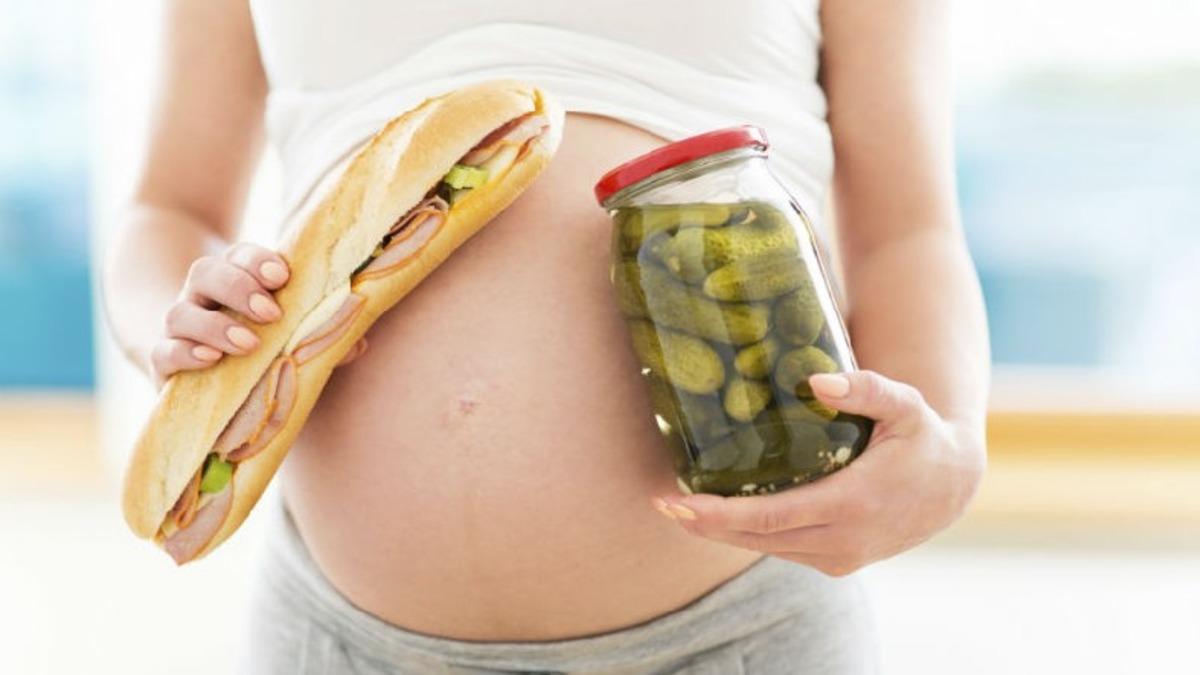 Hamile Kadınların Neden Aşerdiği Sorusu Cevaplandı! (Aşerilen Her Şeyi Yememek Gerekiyormuş)