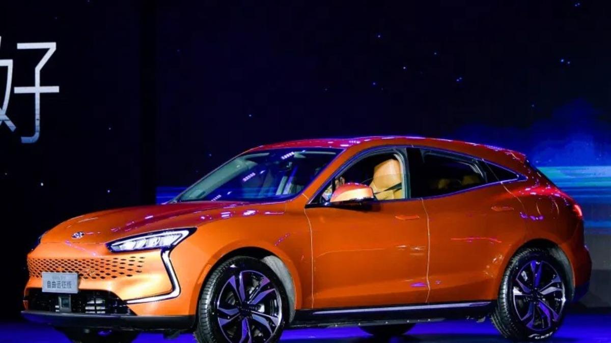 Seres, Huawei’nin DriveOne Teknolojili Dünyanın En Uzun Menzilli Seri Üretim Otomobilini Tanıttı