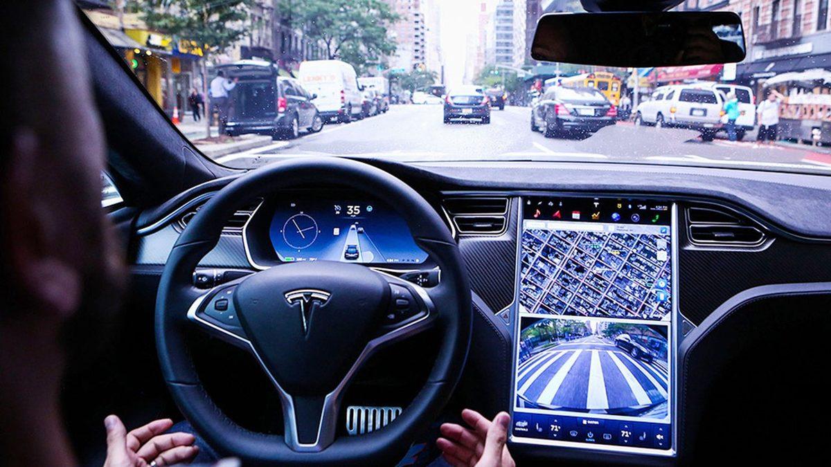 Waymo’nun CEO’sundan Elon Musk’a Taş: Tesla Hiçbir Zaman Başarılı Olamayacak