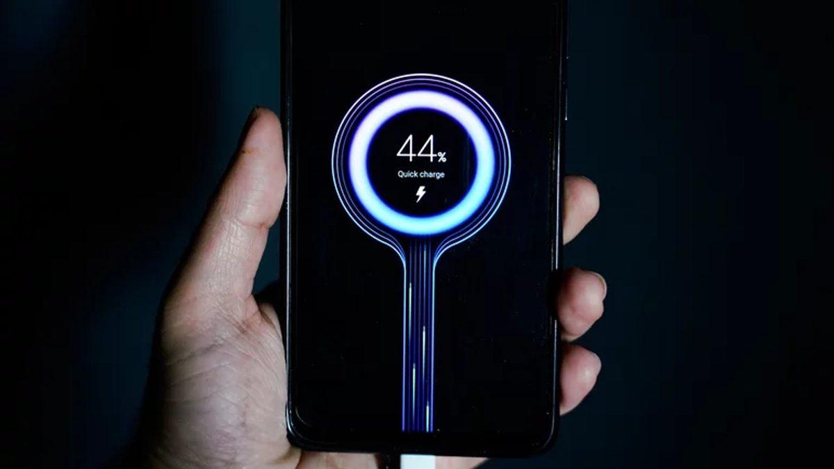 Hızlı Şarj Kullanmak Telefonunuzun Bataryasına Zarar Verir mi?
