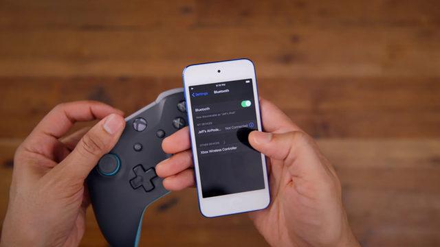 Apple’ın Kendi ‘Oyun Kumandası’ Ortaya Çıktı: iPhone’lar Mobil Oyun Konsoluna mı Dönüşecek?