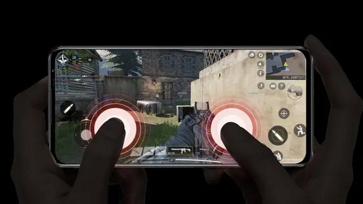 Telefonların Ferrari’si: Adeta Bir Spor Otomobil Gibi Görünen RedMagic 7 Pro, Taş Gibi Özellikleriyle Tanıtıldı