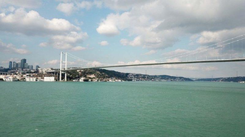 İstanbul Boğazı, Kış Ayında İlk Kez Turkuaz Rengine Büründü