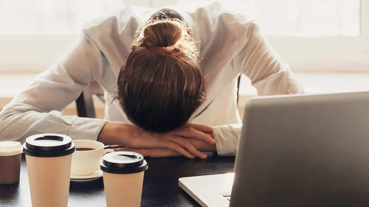 Bilim İnsanlarına Göre Uyku İhtiyacınızı Kahveyle Gidermeye Çalışmamalısınız