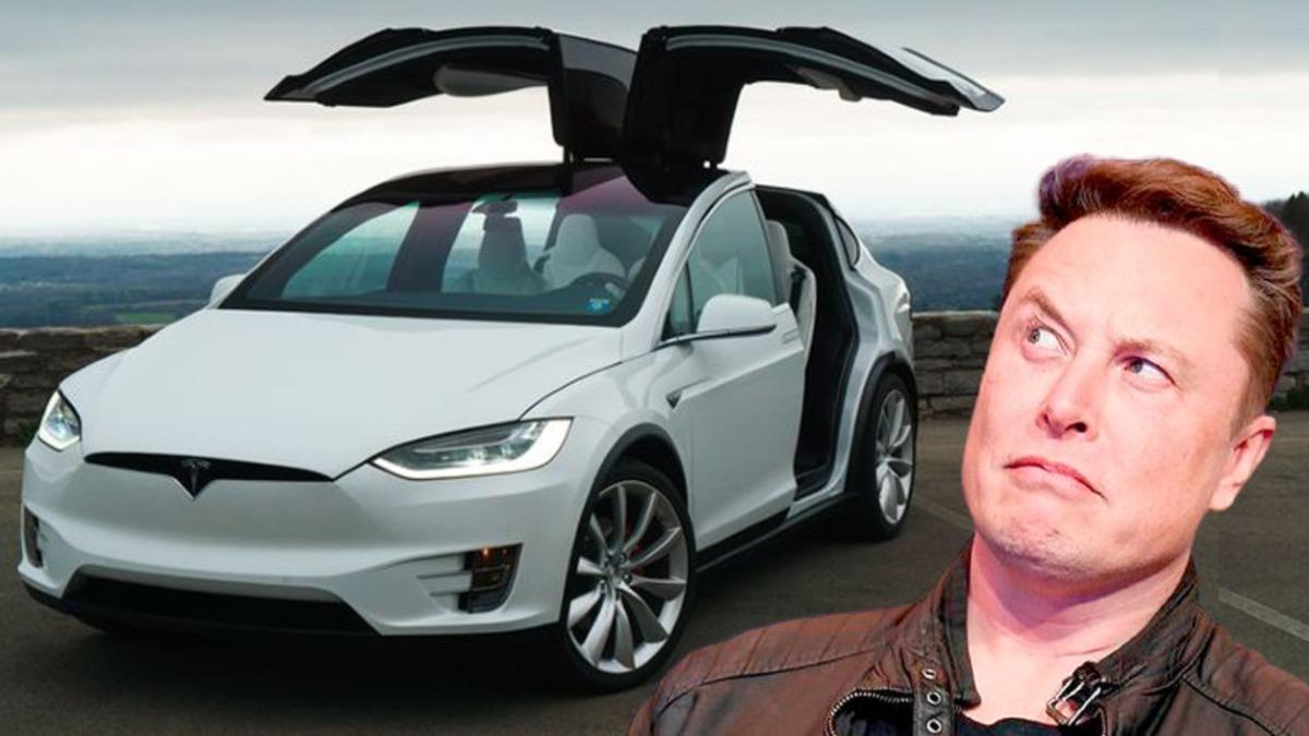 Tesla, Sürücüleri Tehlikeye Atacak Bir ’Hava Yastığı’ Sorunu Sebebiyle Binlerce Model X’i Geri Çağırdı