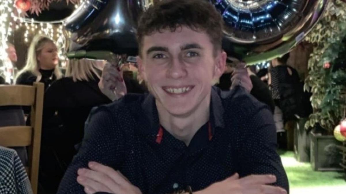 10 Aydır Komada Olup Yeni Yeni İyileşen Bir İngilizin COVID-19 Salgınından Haberi Yok