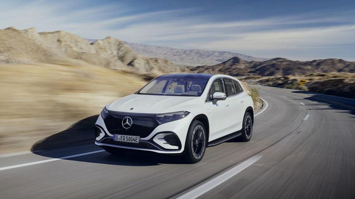 Mercedes, Elon Musk’ı Bile Kıskandıracak Elektrikli Otomobili EQS SUV’u Tanıttı: İşte Fiyatı, Tasarımı ve Özellikleri