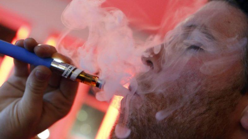 Elektronik Sigara, 19 Yaşındaki Gencin Yüzünde Patladı [Görüntü 18+]