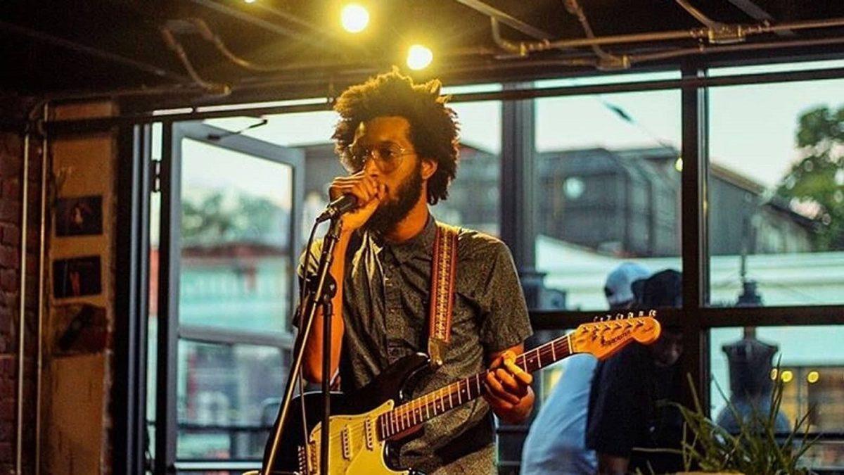 Clubhouse Logosunun Ardındaki İlginç Hikâye: Kim Bu Adam?