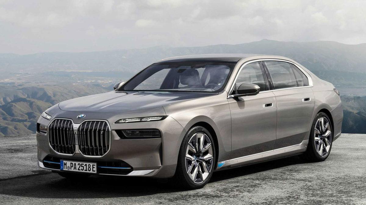 2023 BMW 7 Serisi Tanıtıldı: İşte Rüya Gibi Tasarımı ve Kabuslarınıza Girecek Fiyatı