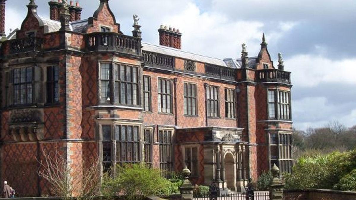 Peaky Blinders Setinde ’Hayalet’ Bir Köpeğin Havlama Sesleri Duyuldu