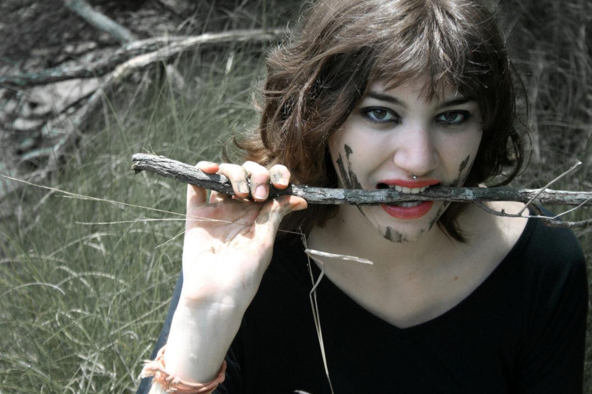 Bazı İnsanların Toprak, Kalem Ucu, Kâğıt Gibi Nesneleri Dişleme Arzusunun Sebebi Nedir?