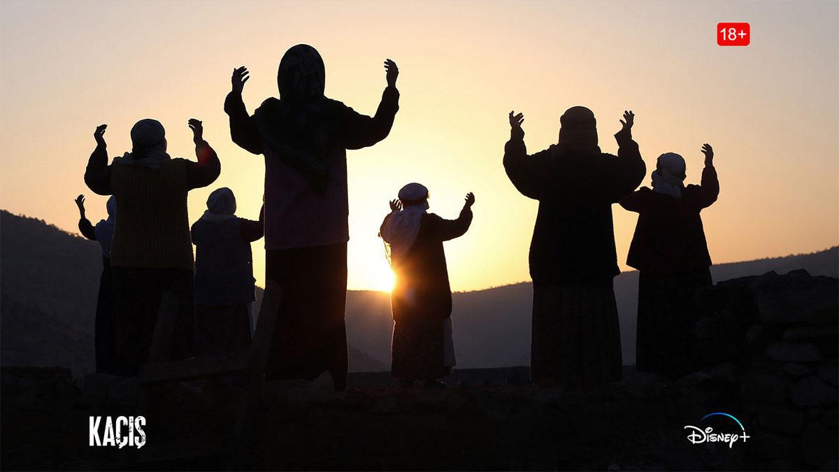 Disney Plus’ın İlk Yerli Dizisi Olacak ’Kaçış’tan İlk Fotoğraflar Paylaşıldı