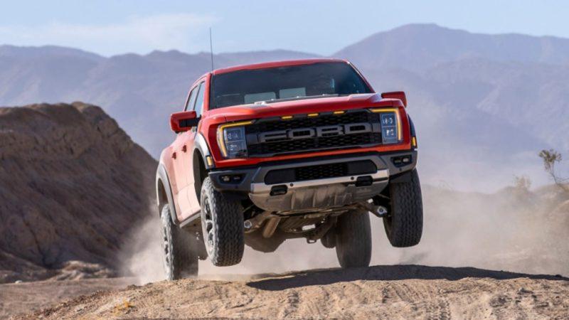 Ford, Raptor Serisi İçin Elektrikli Varyant Hazırlamadığını Açıkladı